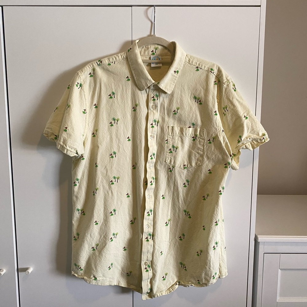 Men's Yellow Hawaiian Button Up Shirt